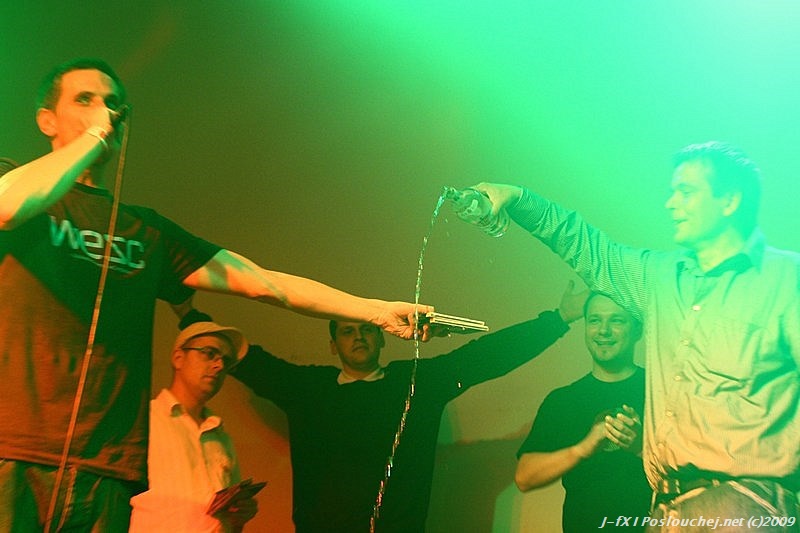 koncert: WWW - KŘEST CD - Úterý 12. 5. 2009